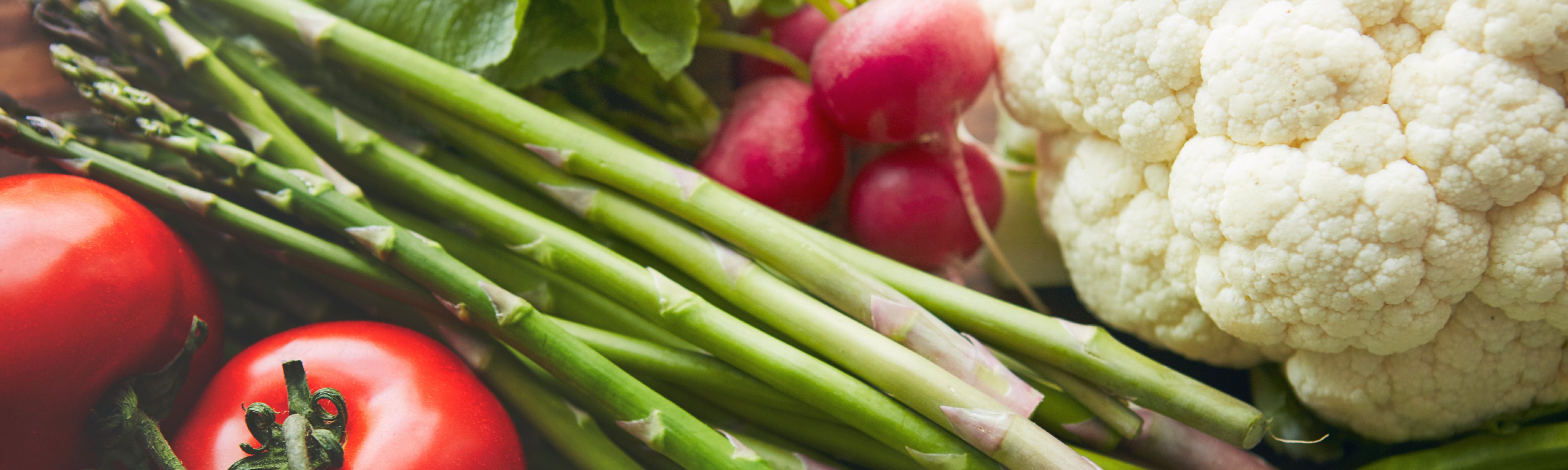 Wellness Hacks: Raw vs. Cooked Vegetables - Which is Better?